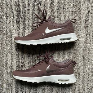 Nike Air Max Thea Size 7